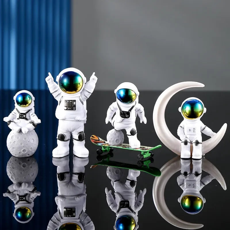 Kit Mini Astronautas Para Decoração