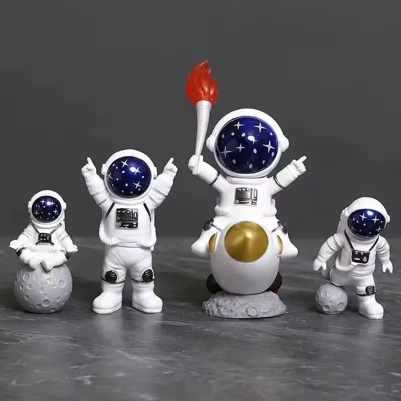 Kit Mini Astronautas Para Decoração